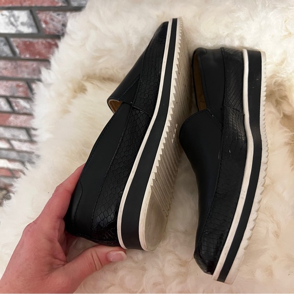 NATURALIZERS LEATHER SLIP ON SNEAKERS SHOES - Picture 3 of 10